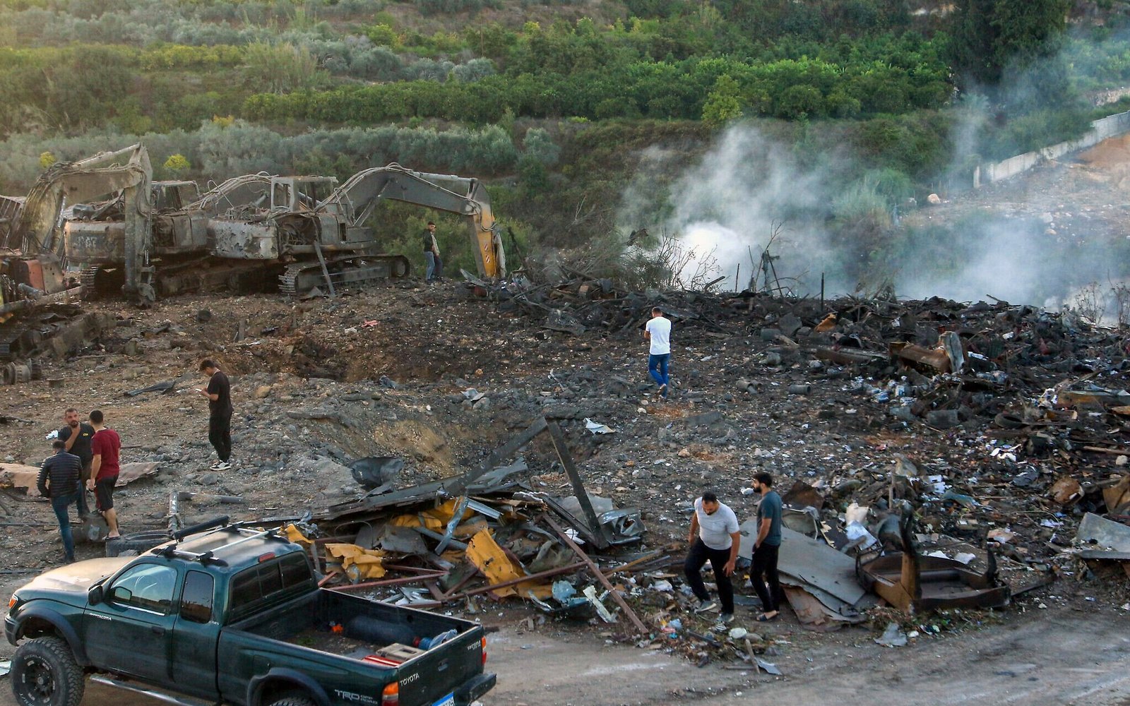 Israel ataca sul do Líbano e destrói centenas de veículos usados por Hezbollah, diz IDF