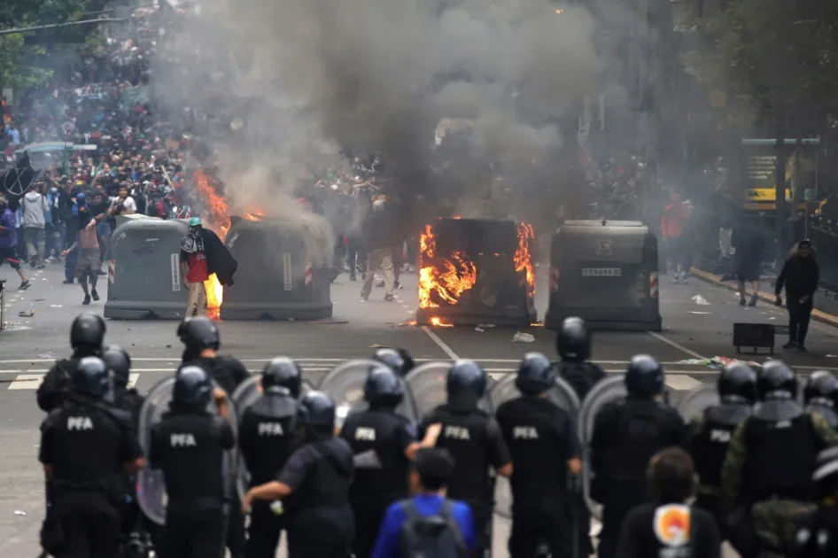 Tanzânia: Protestos e Repressão Após Eleições Contestadas